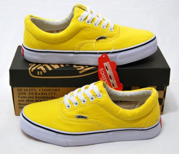 Vans Amarelo.